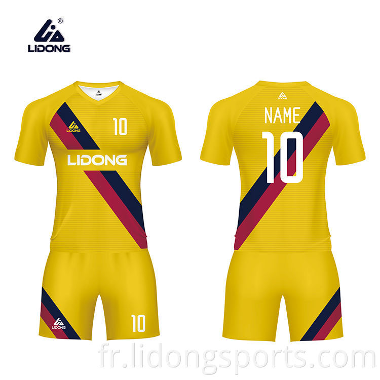 Super septembre en maillot de football personnalisé porte la dernière qualité Dernière conception Custom Sublimation Soccer Uniforms Set